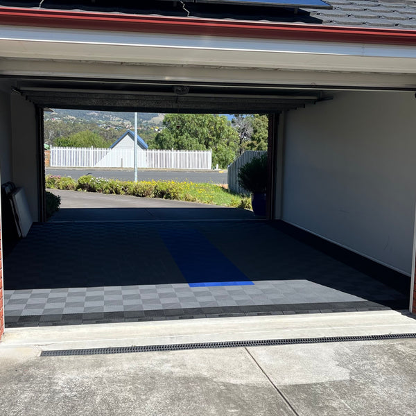 Steve Cripps garage floor installation