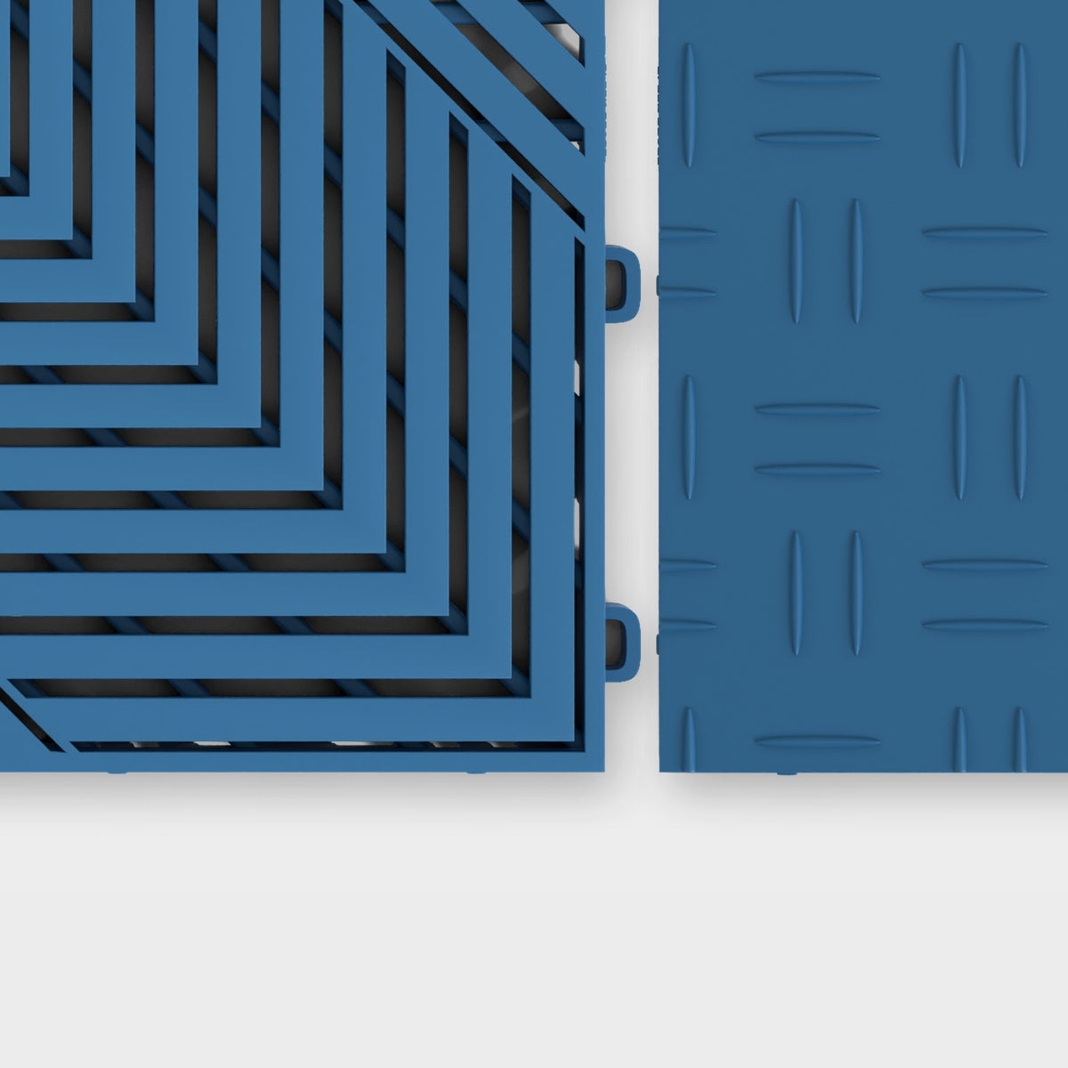 ULTRACORE tile in Aero Blue beside an ULTRATUFF tile in Aero Blue, about to click together