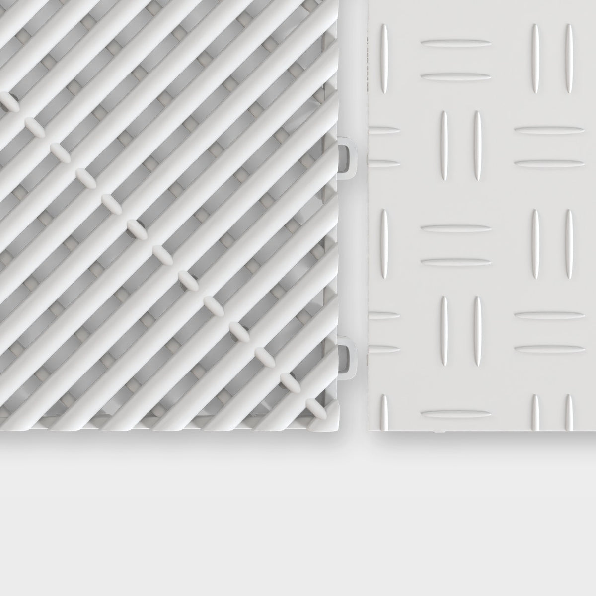 ULTRAGRID tile in Glacier Grey beside an ULTRATUFF tile in Glacier Grey, about to click together